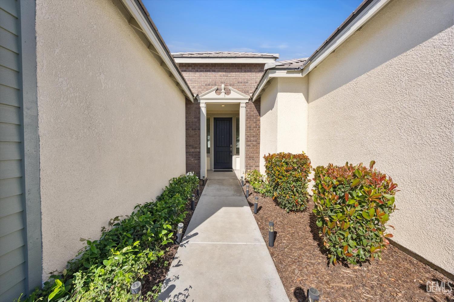 1715 Bixshire Drive — photo 5