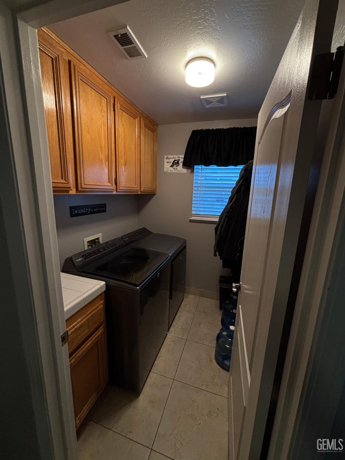 8400 N Winlock Street — photo 3