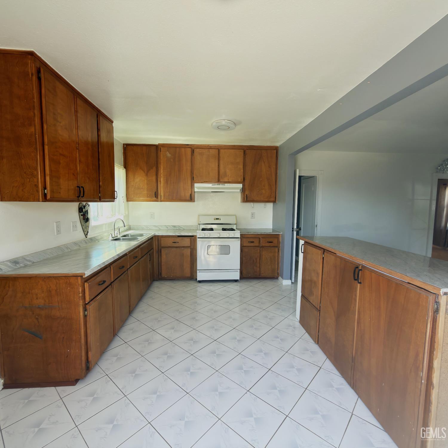 201 Belle Avenue — photo 10