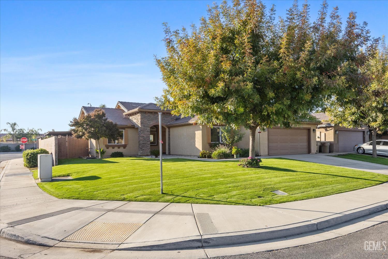 6911 Catalina Creek Way — photo 7