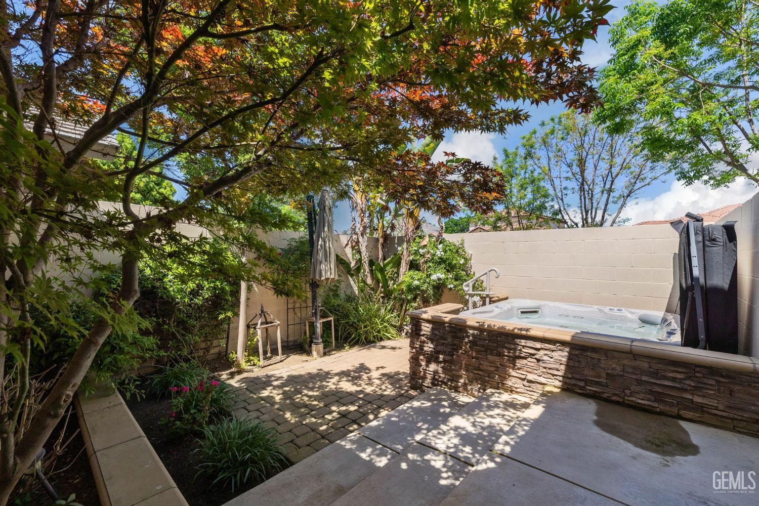 2902 Ragland Court — photo 32