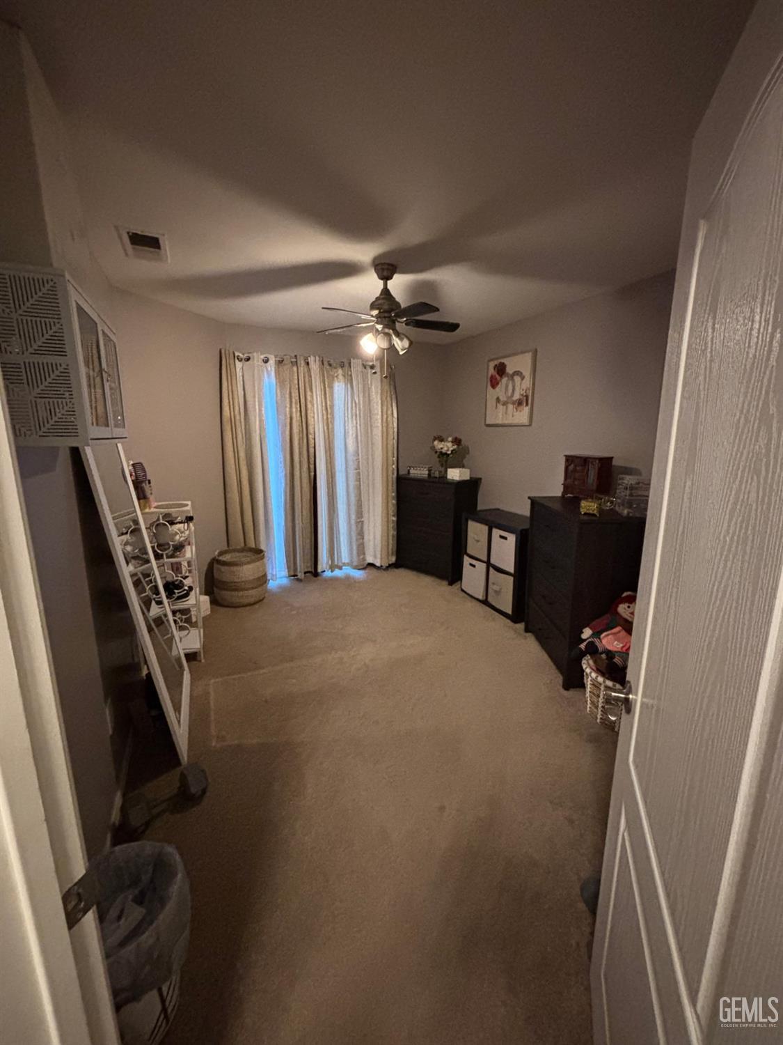 8400 N Winlock Street — photo 11