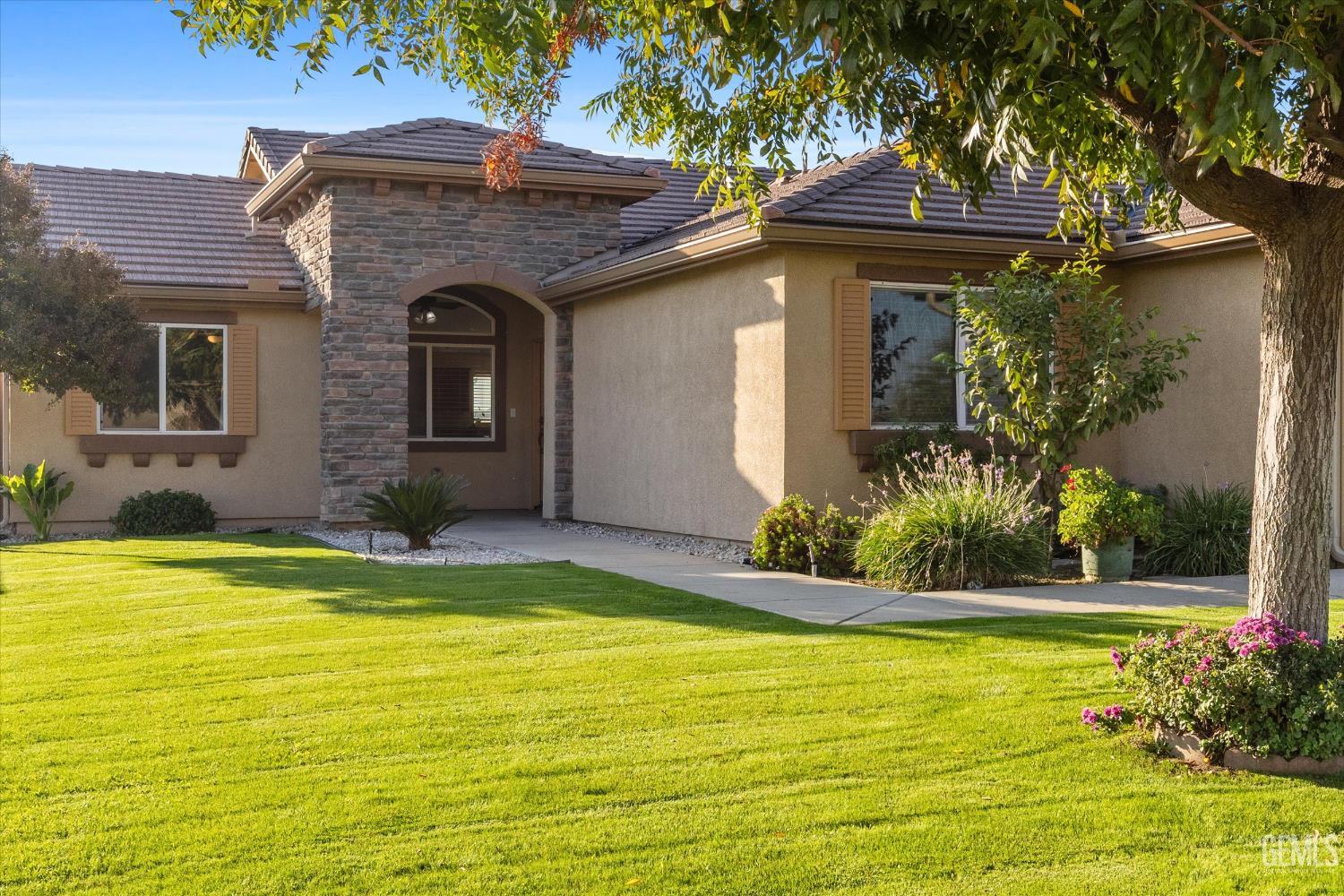 6911 Catalina Creek Way — photo 10