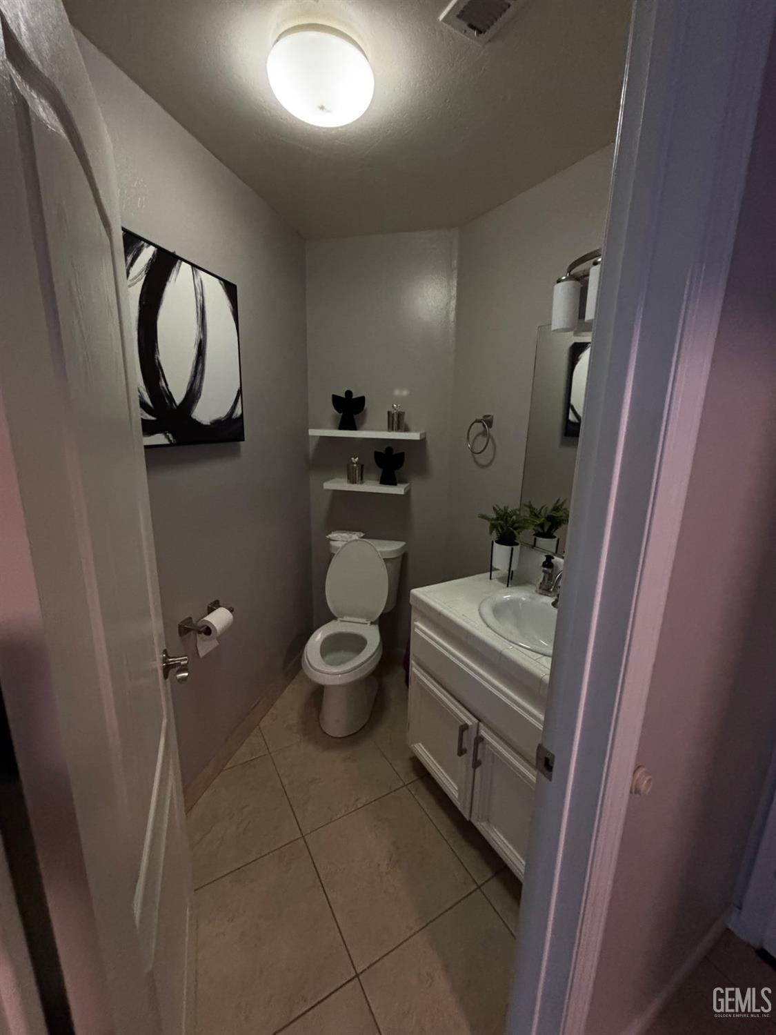 8400 N Winlock Street — photo 4