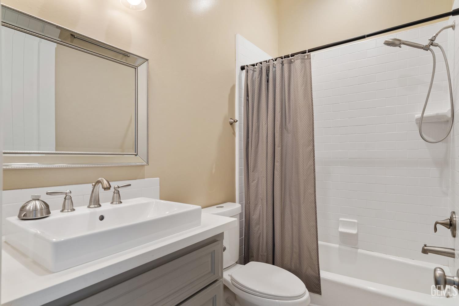 393 Famoso Hills Drive — photo 26