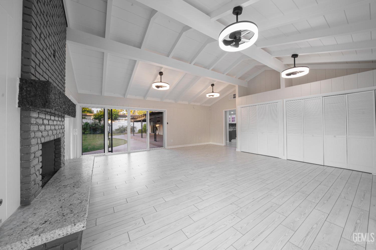3946 Claremont Drive — photo 46