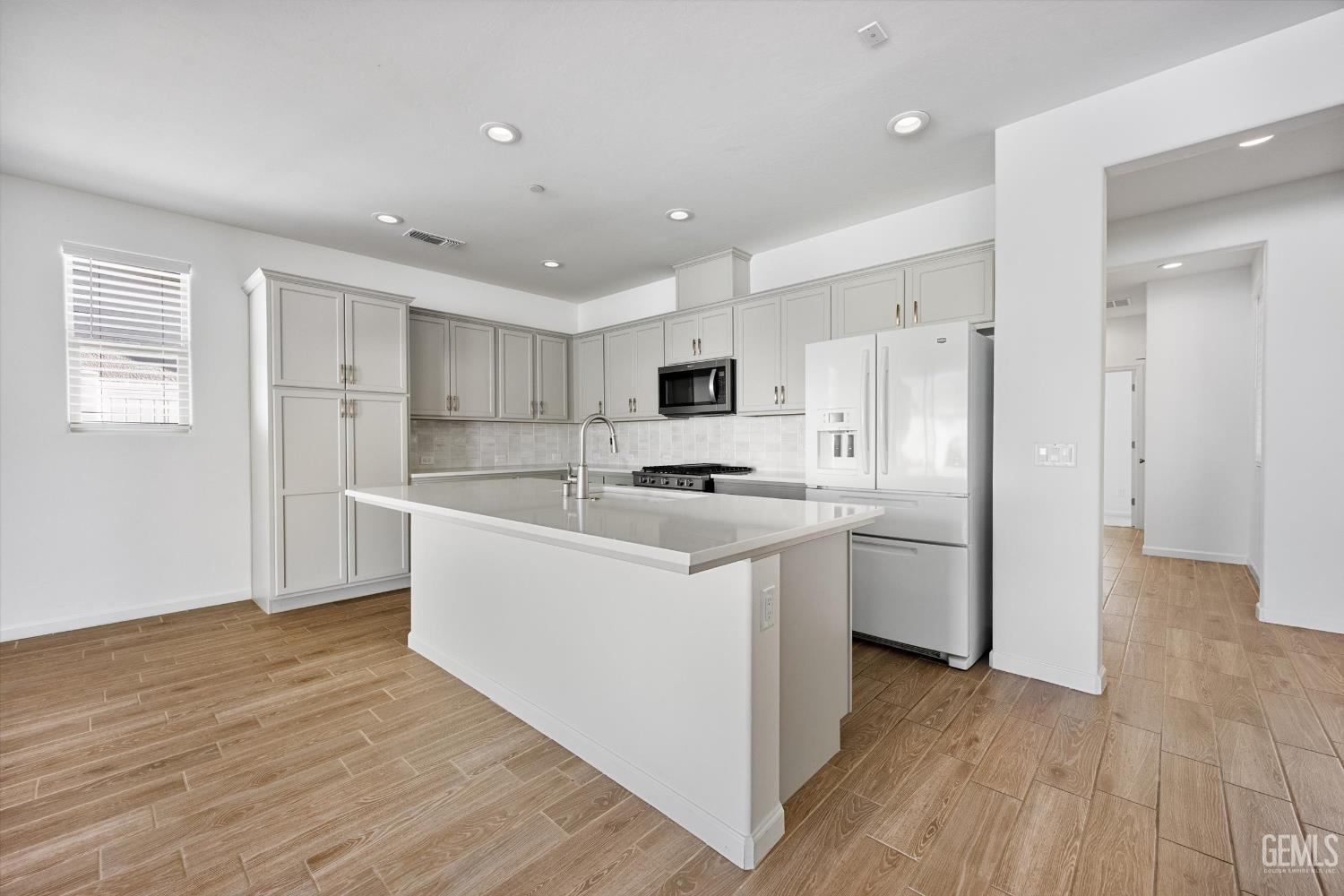 1715 Bixshire Drive — photo 14