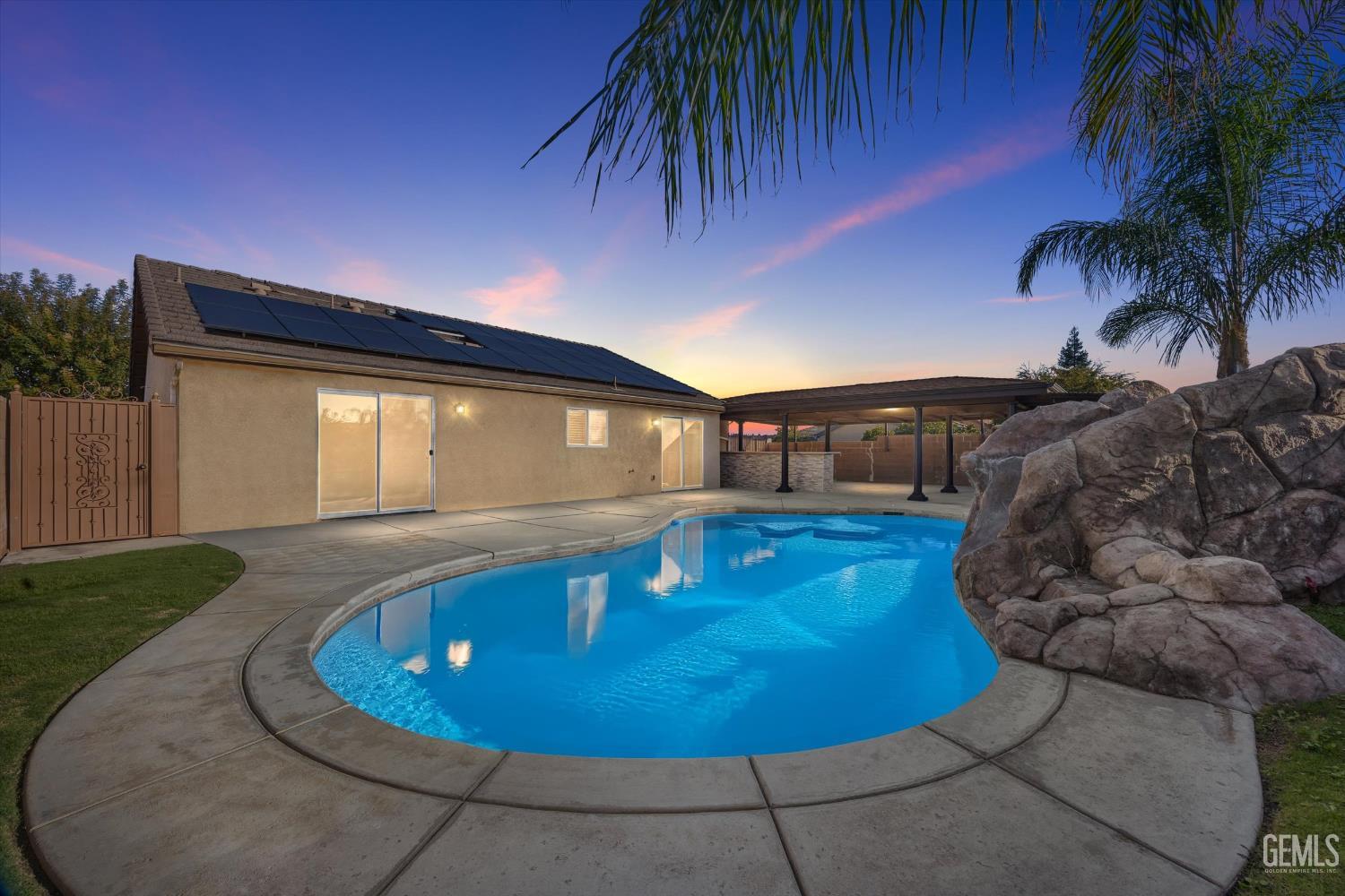6911 Catalina Creek Way — photo 61
