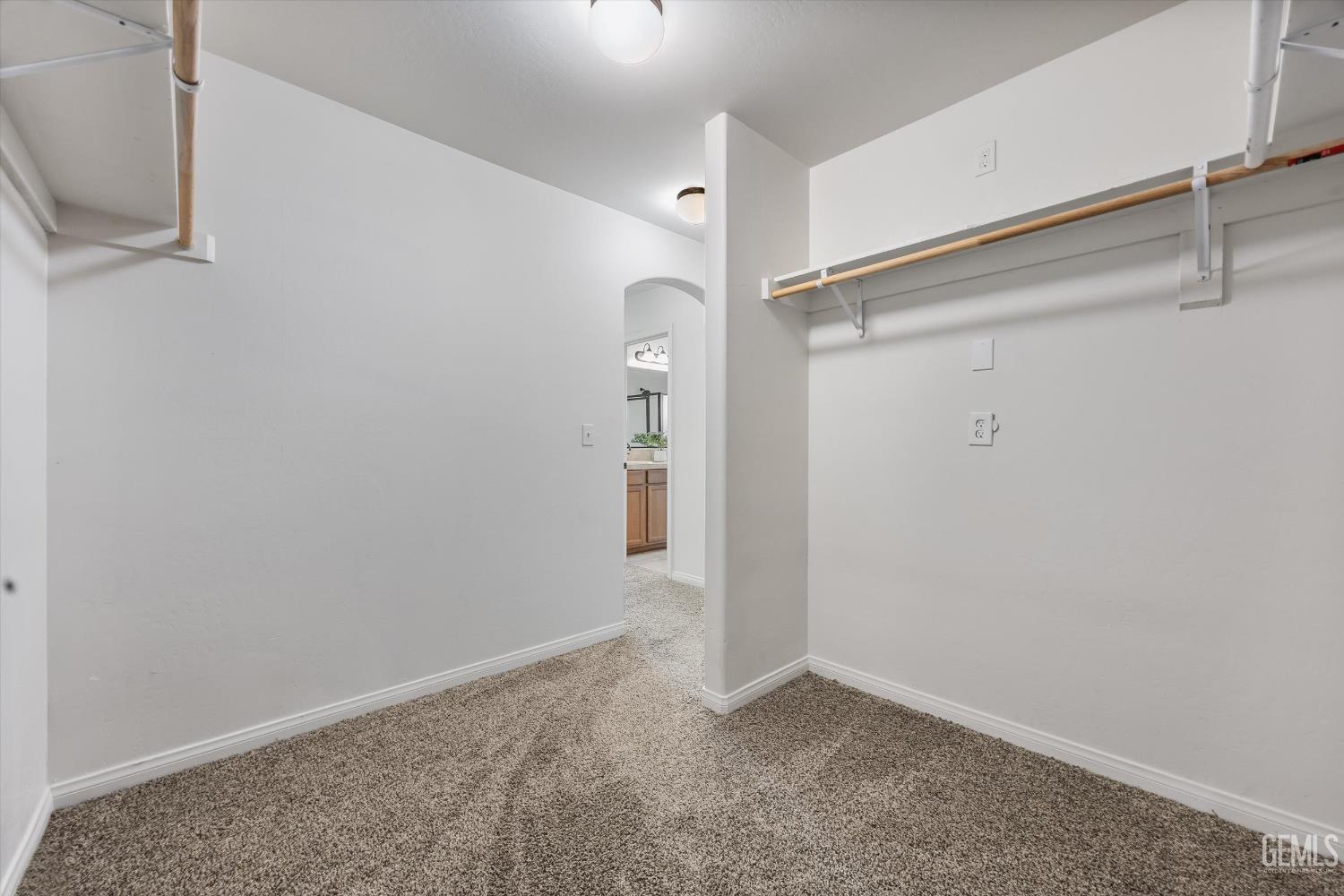 6911 Catalina Creek Way — photo 35