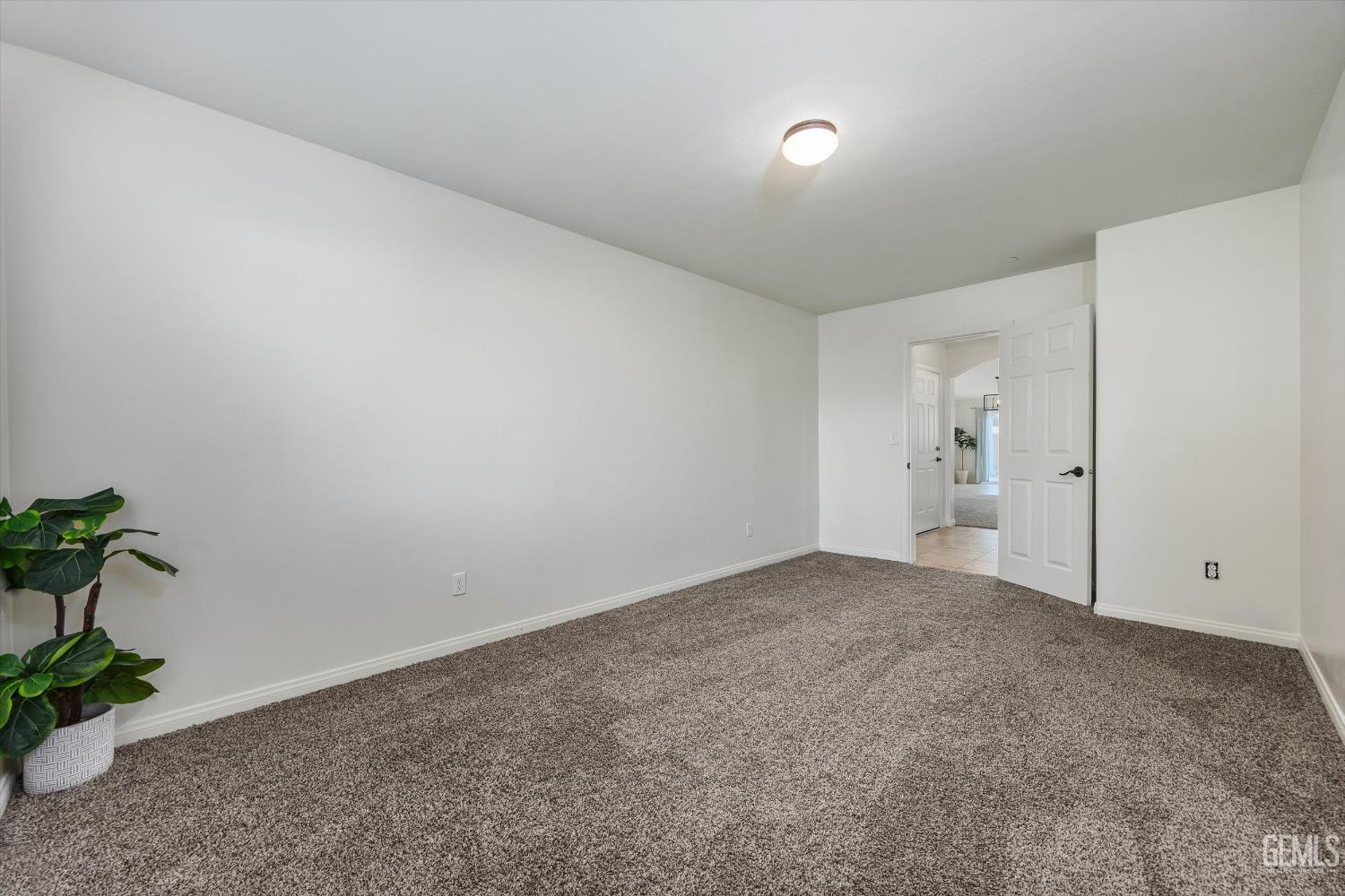 6911 Catalina Creek Way — photo 41