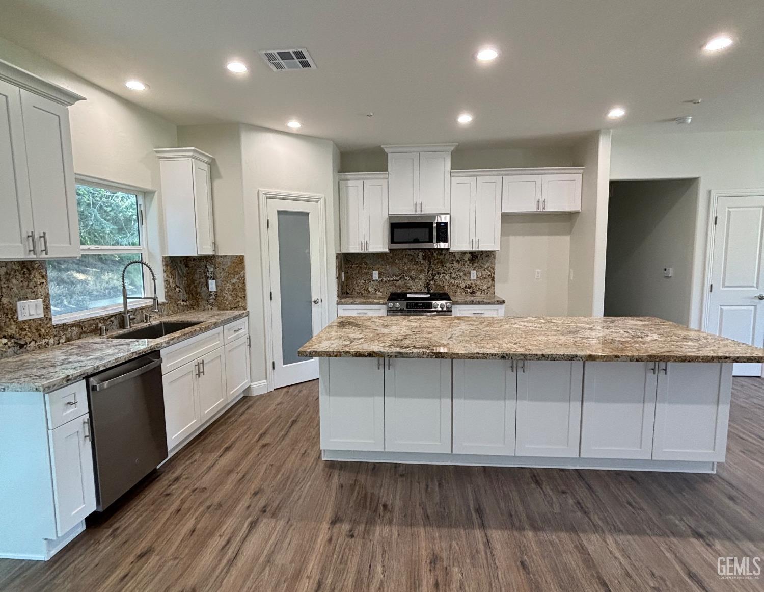 22381 Vaquero Drive — photo 5