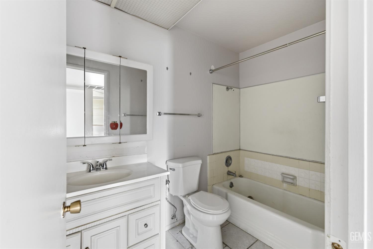 900 River Oaks Drive — photo 12