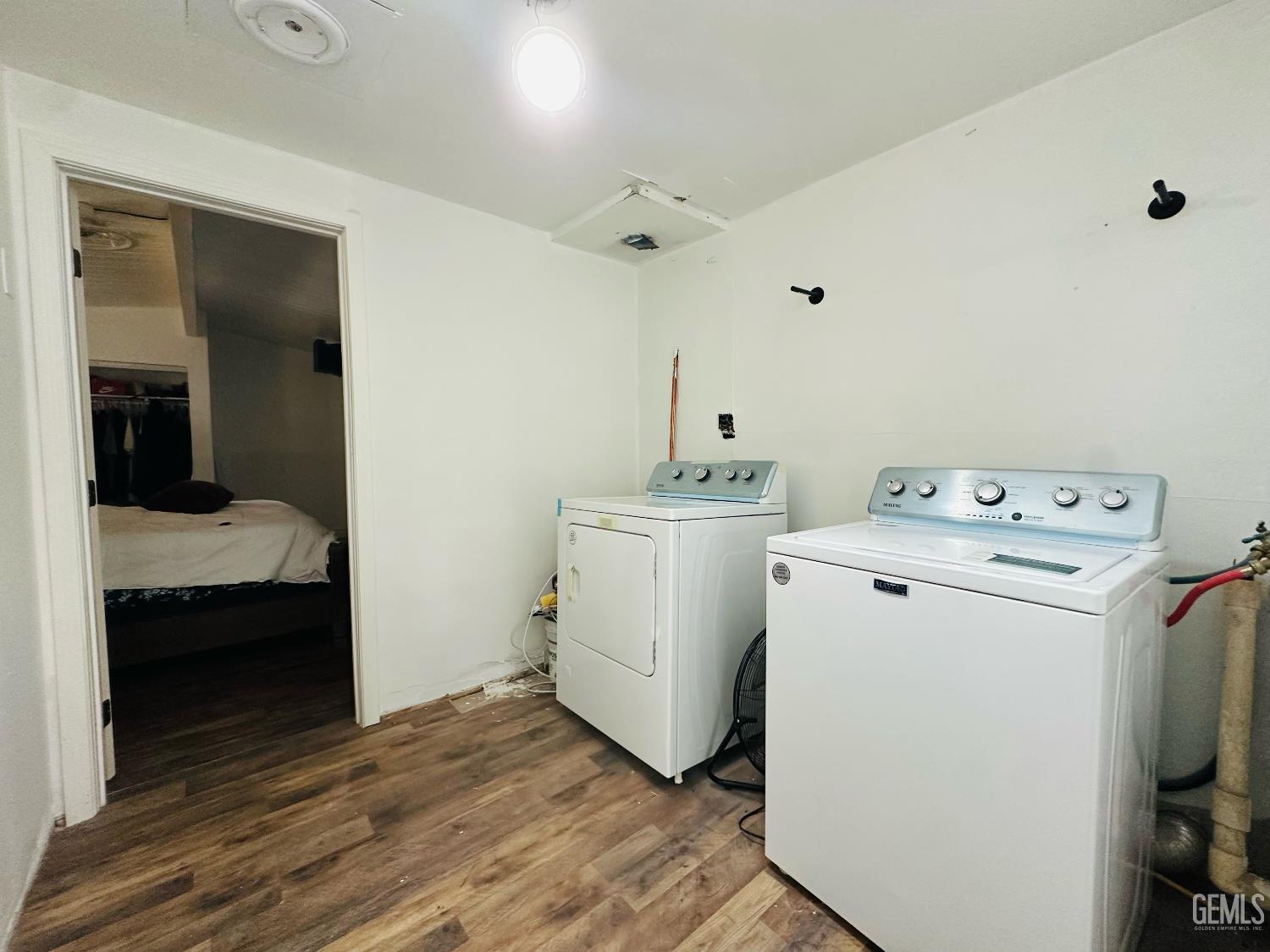 925 Radcliffe Avenue — photo 10
