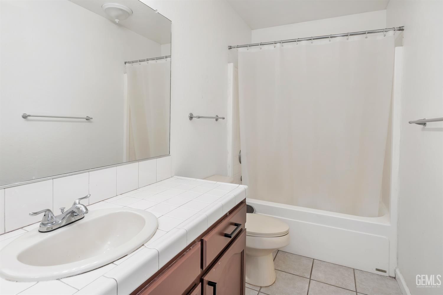 8519 Hoodsport Avenue — photo 20