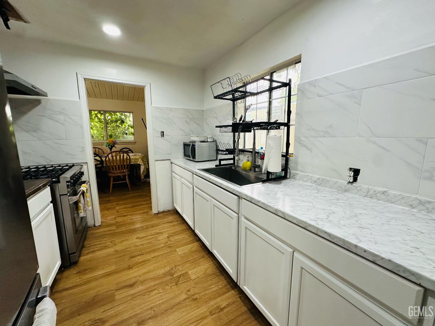 925 Radcliffe Avenue — photo 6