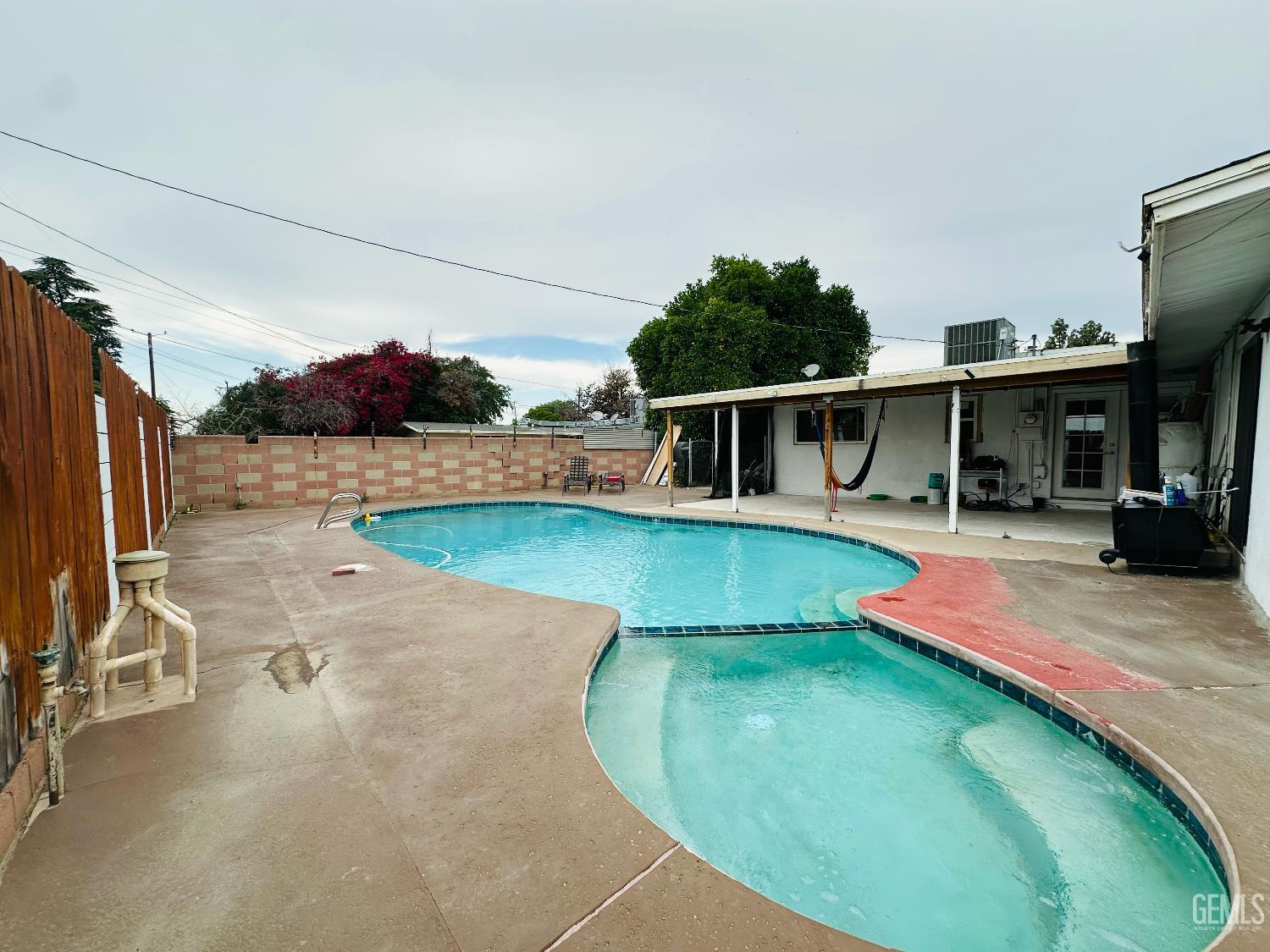 925 Radcliffe Avenue — photo 15
