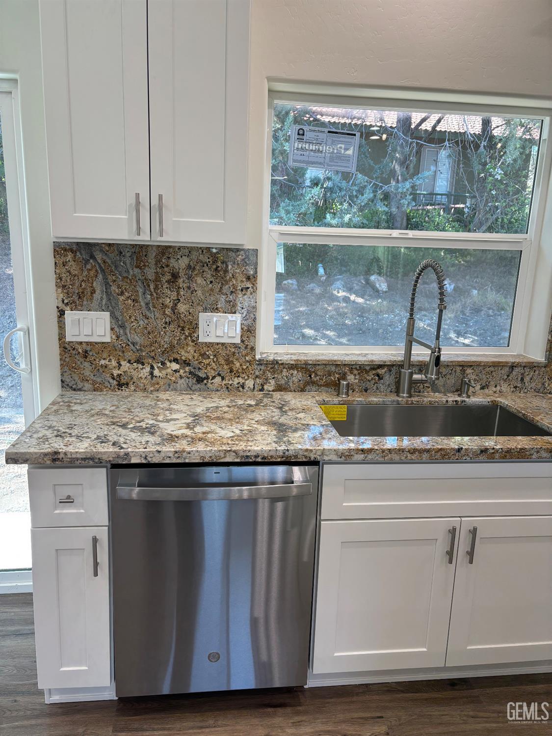 22381 Vaquero Drive — photo 8