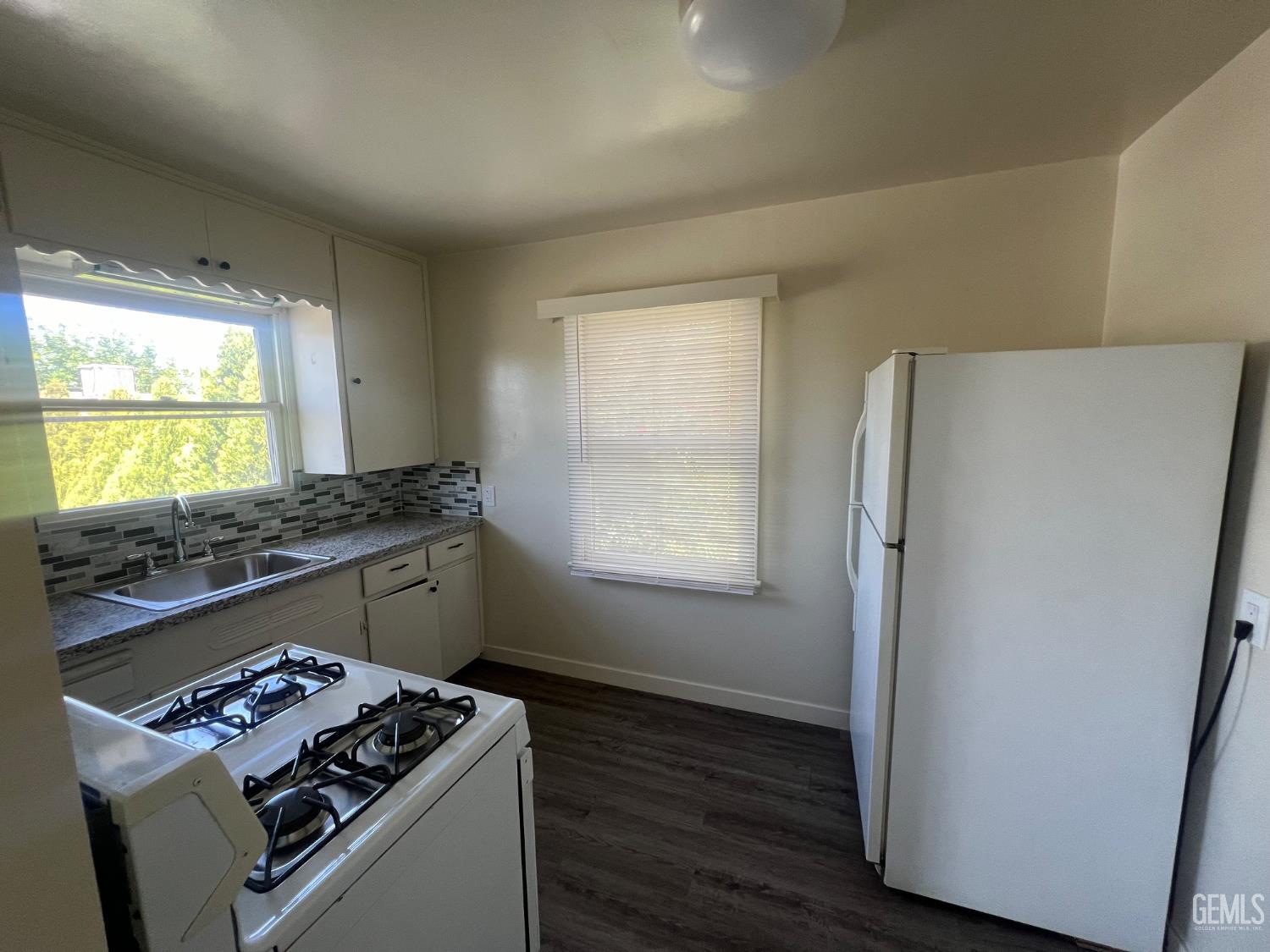 605 Lincoln — photo 19