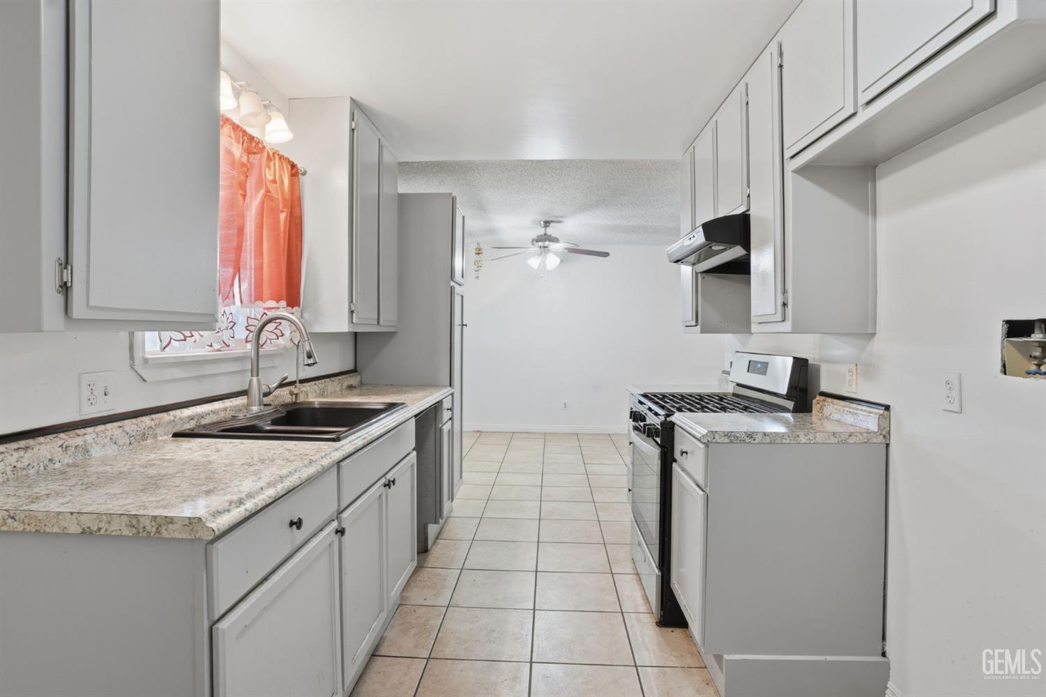 5208 Thyme Lane — photo 9