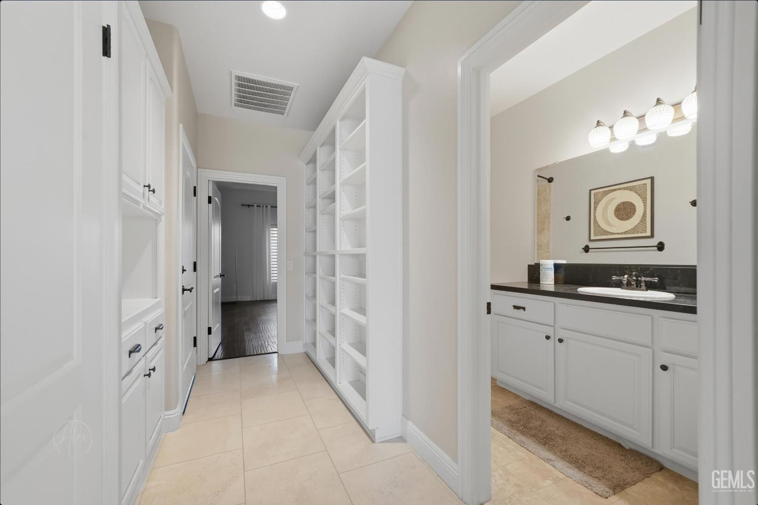 14923 Colonia De Las Rosas — photo 11