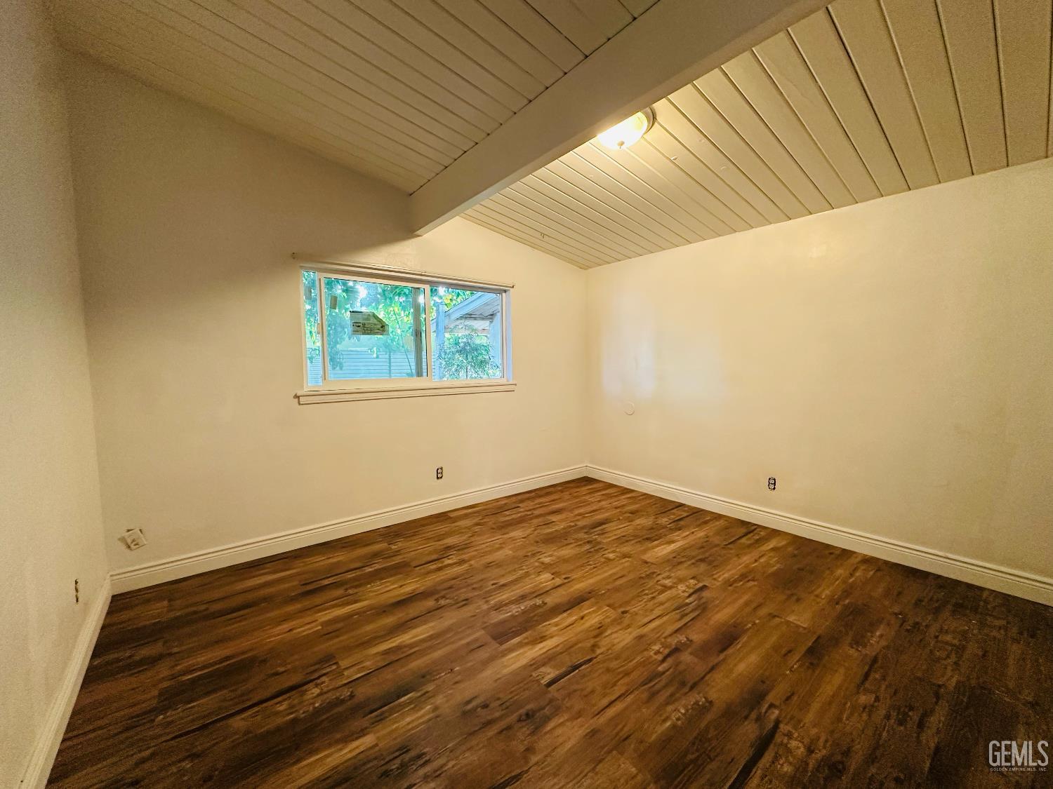 925 Radcliffe Avenue — photo 13