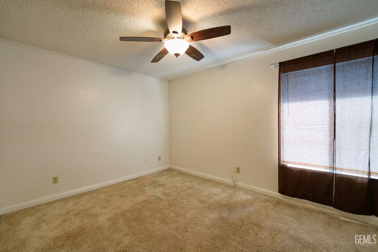 9000 Crowningshield Drive — photo 13