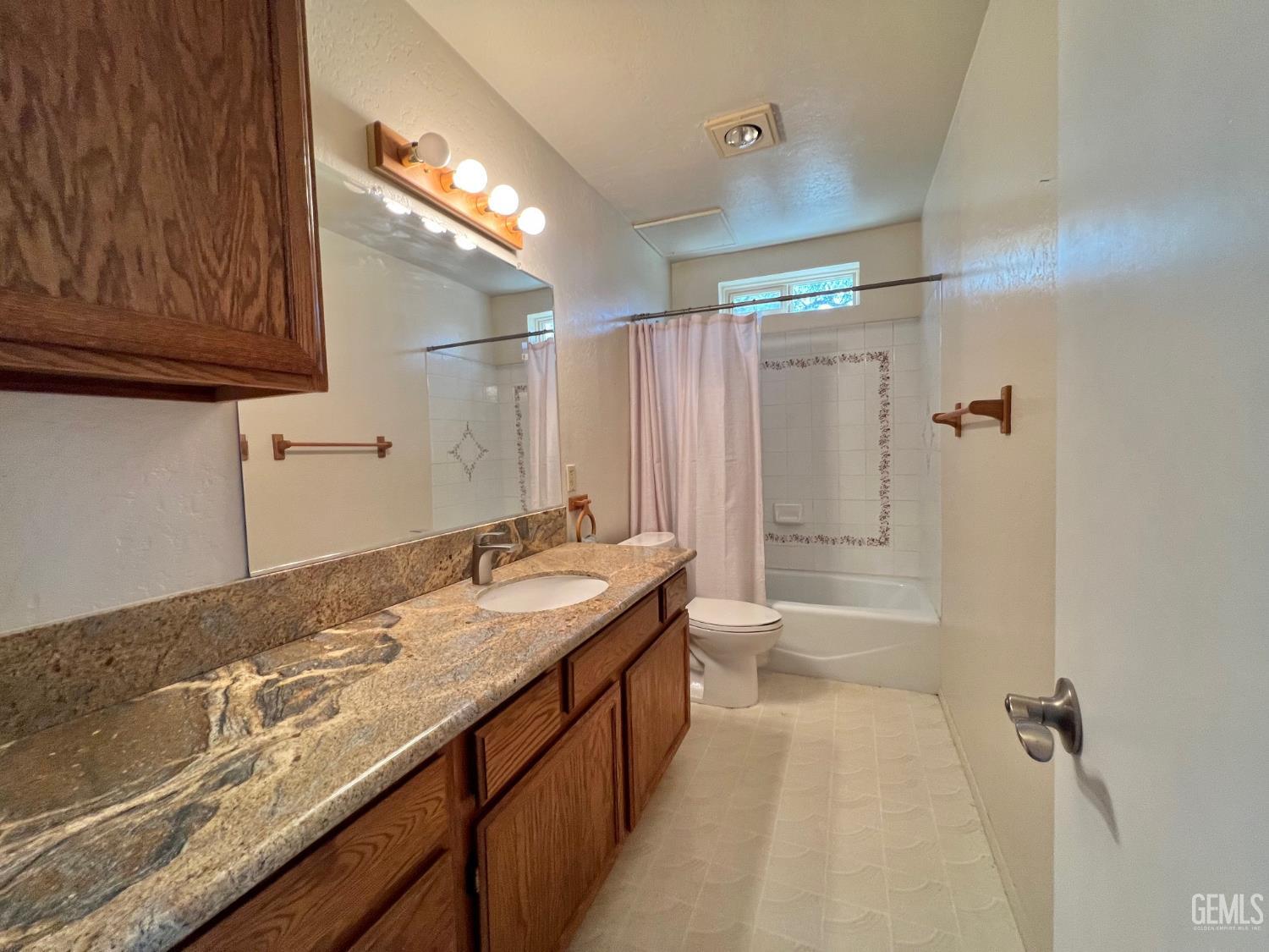 27030 Oakflat Drive — photo 10