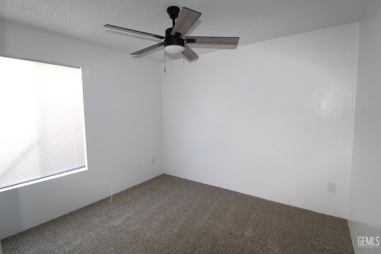 220 Galaxy — photo 16