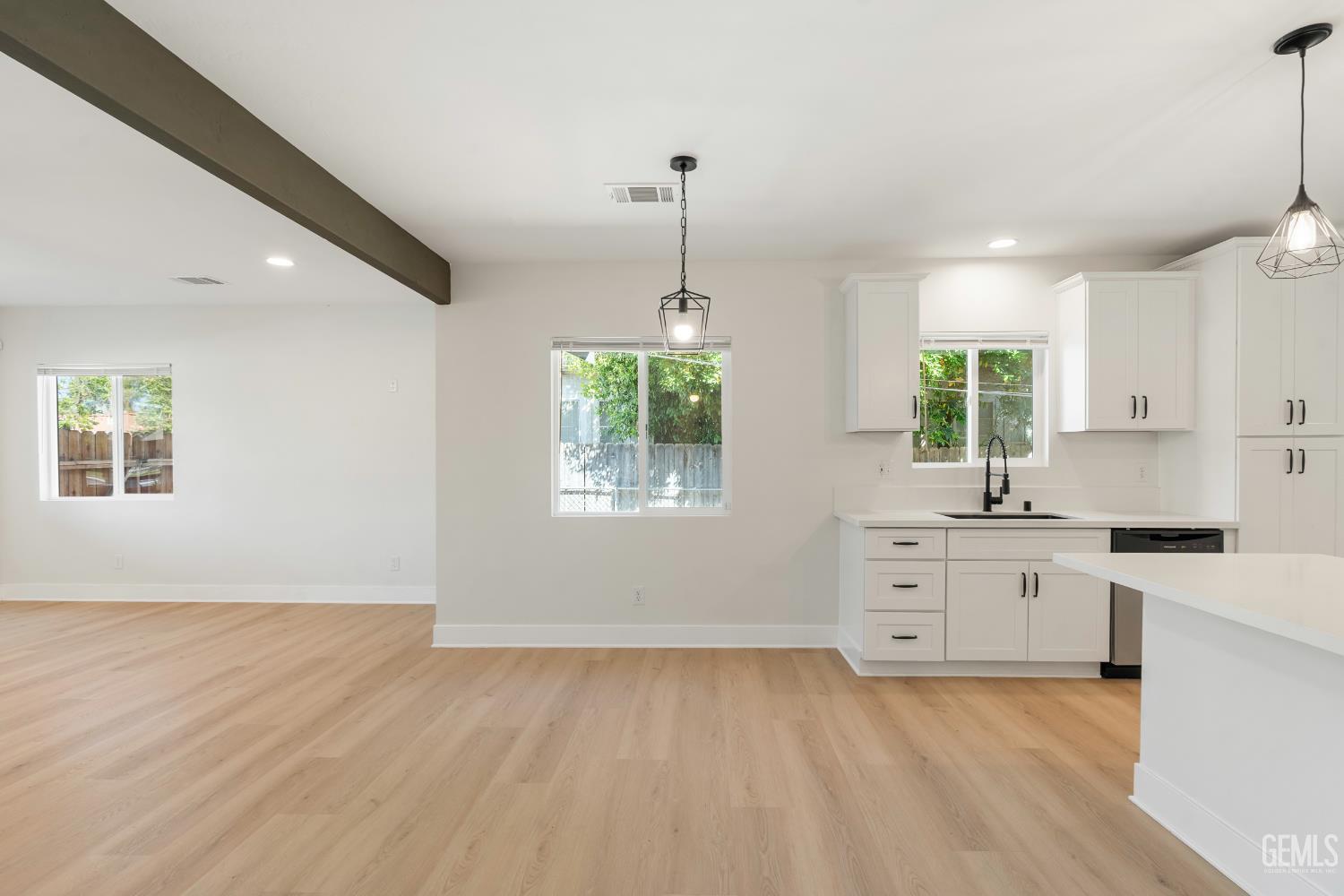 201 Lincoln Street, Bakersfield, CA 93305 — photo 17