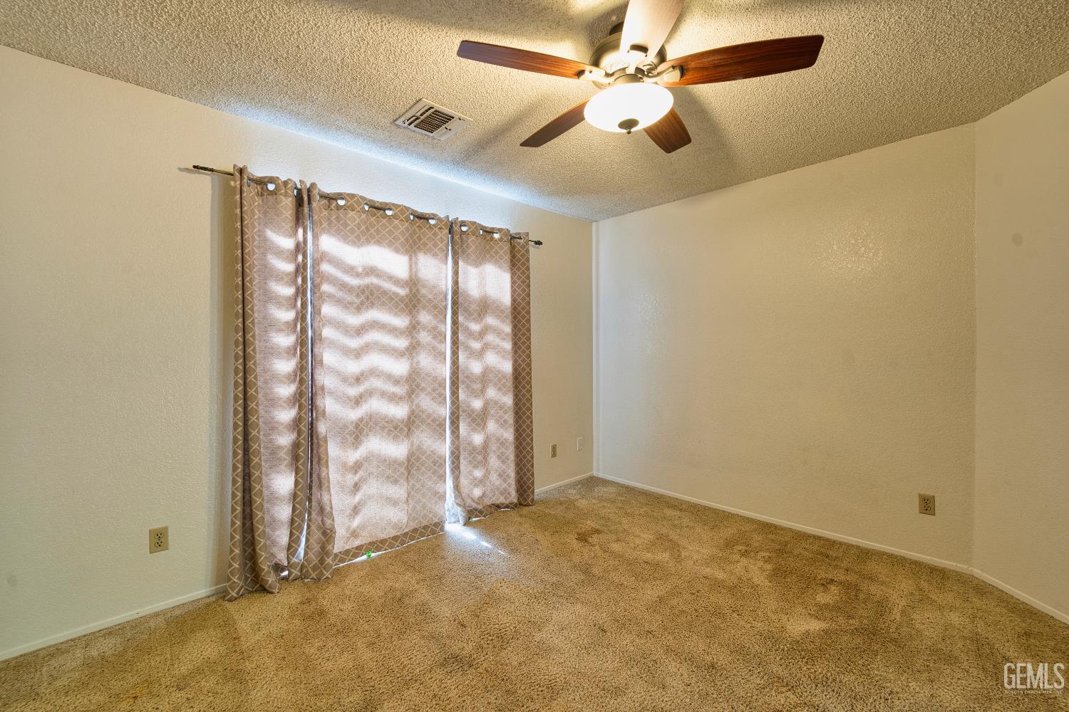 9000 Crowningshield Drive — photo 15