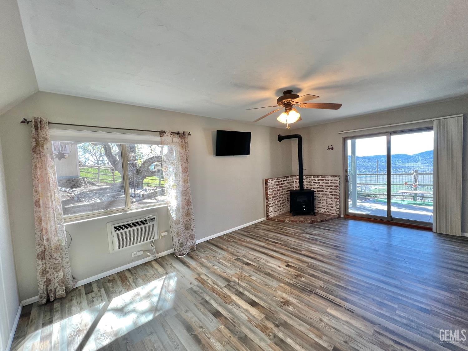27030 Oakflat Drive — photo 6