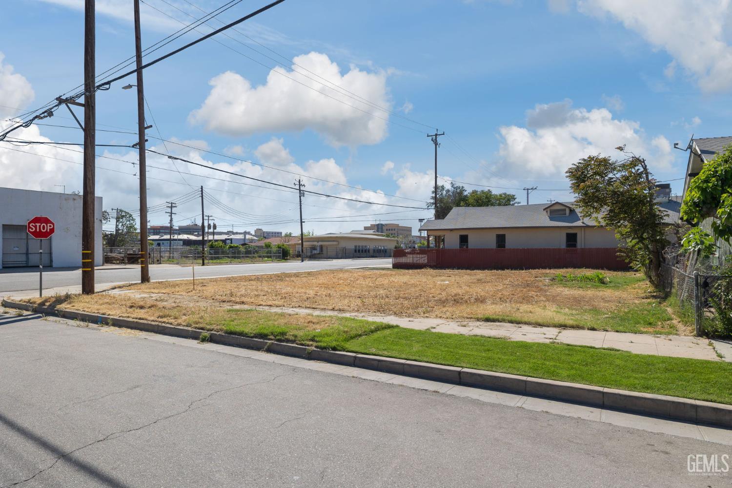 2205 O Street — photo 3