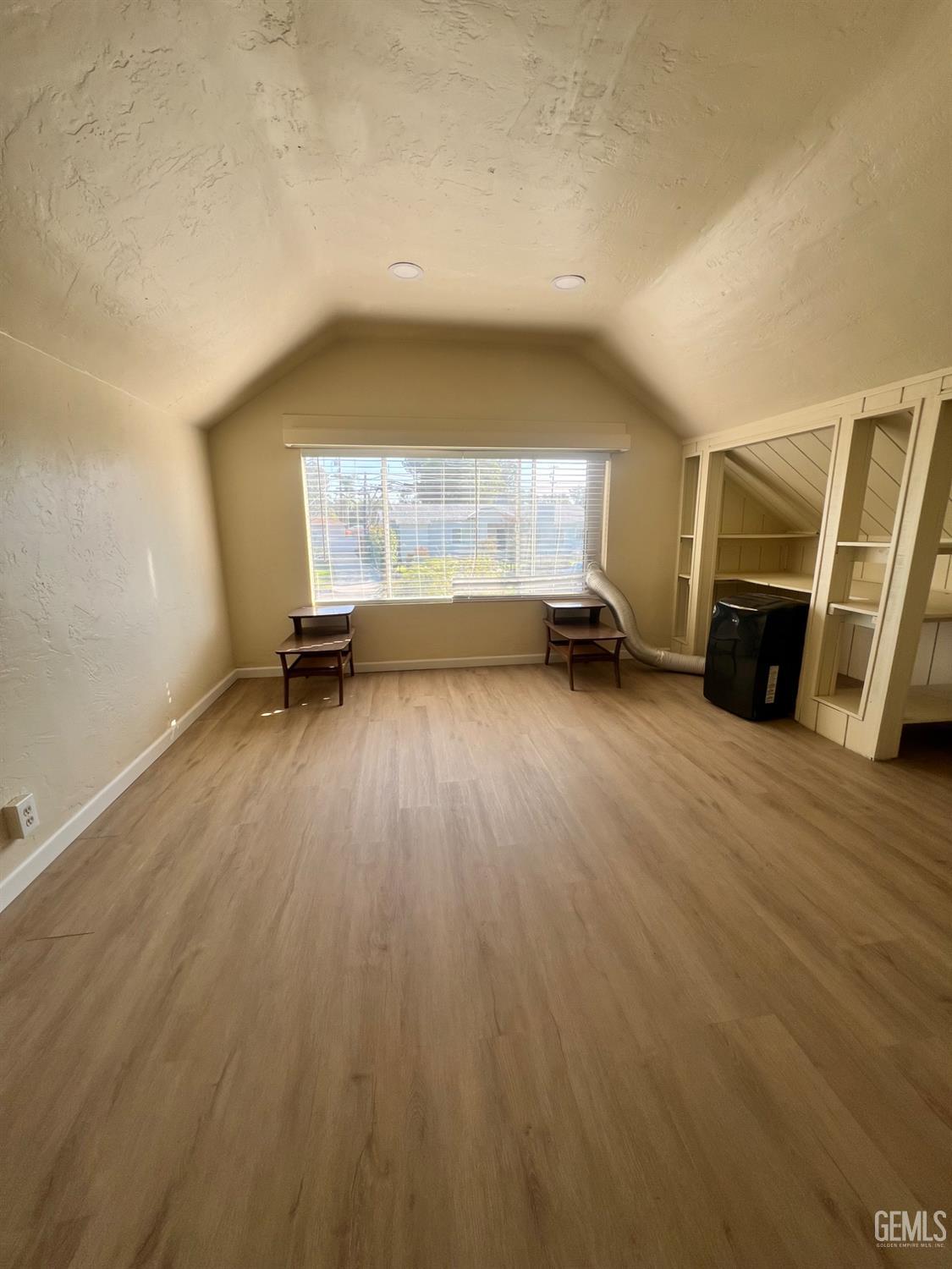 2820 Alta Vista Drive — photo 12