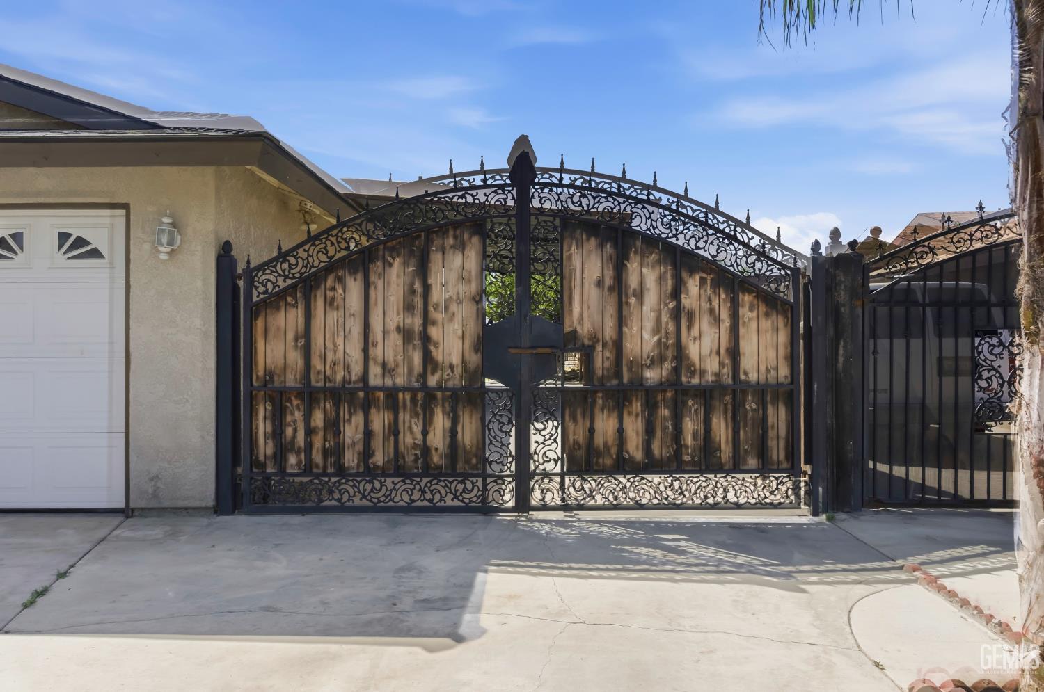 505 Bridle Avenue, Bakersfield, CA 93307 — photo 22