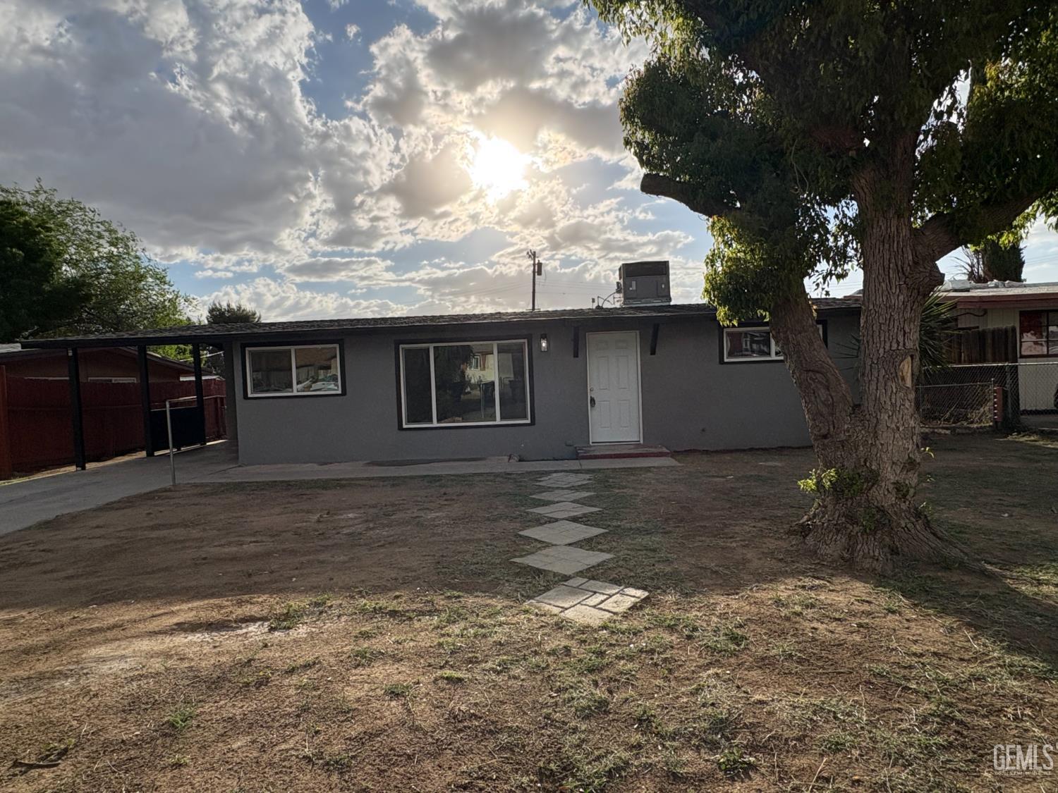 714 Greenwood Drive — photo 3