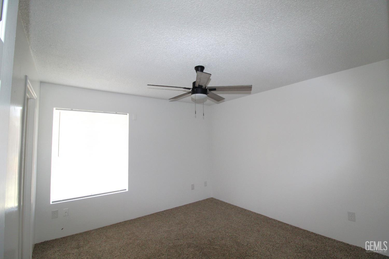220 Galaxy — photo 17
