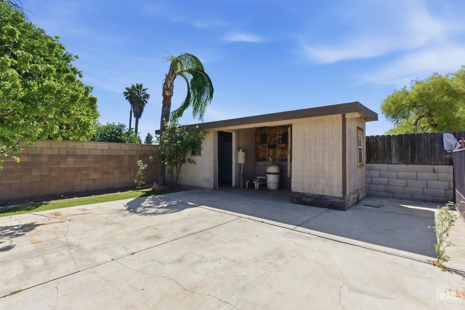 505 Bridle Avenue, Bakersfield, CA 93307 — photo 28