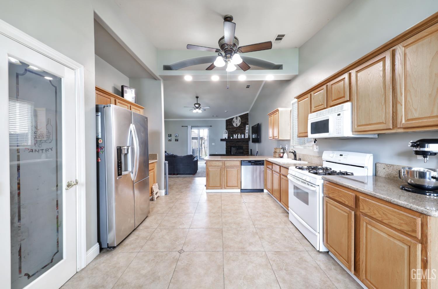 325 Dani Rose Lane — photo 5