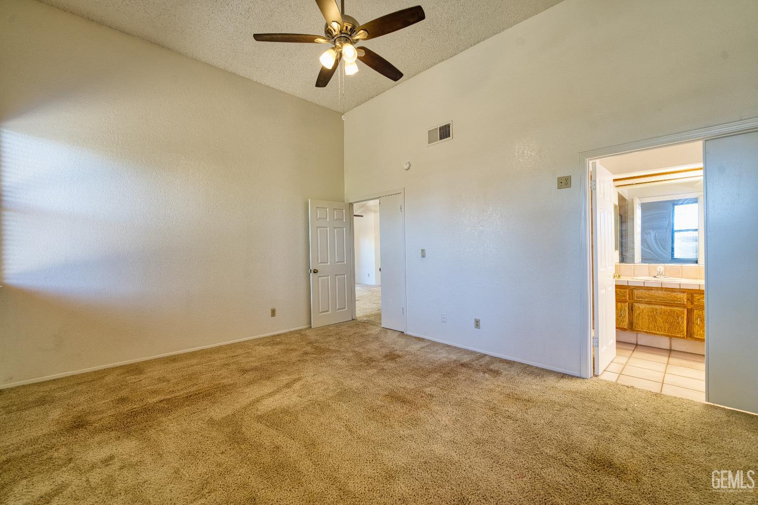 9000 Crowningshield Drive — photo 17