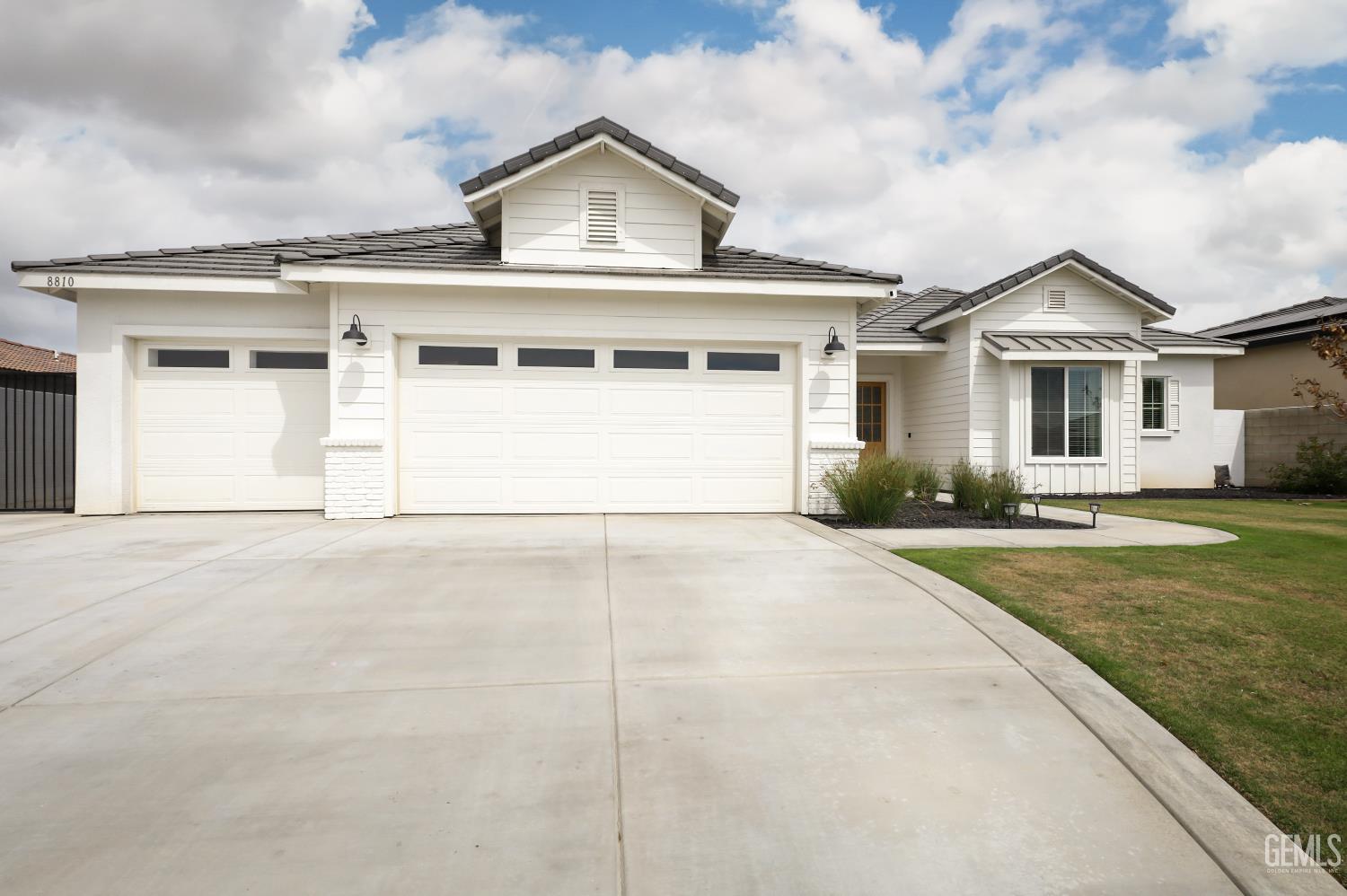 8810 Casella — photo 2