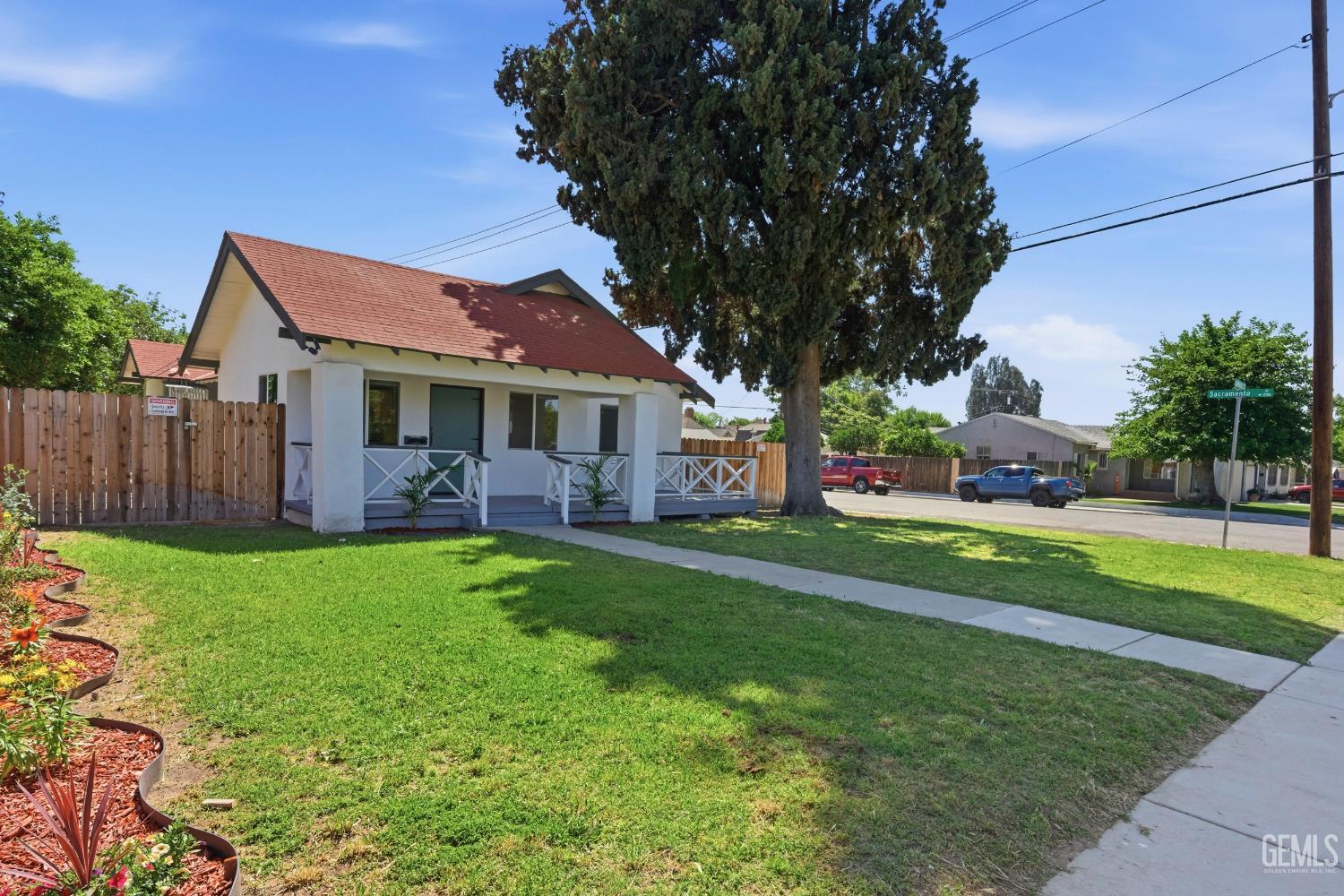 201 Lincoln Street, Bakersfield, CA 93305 — photo 3