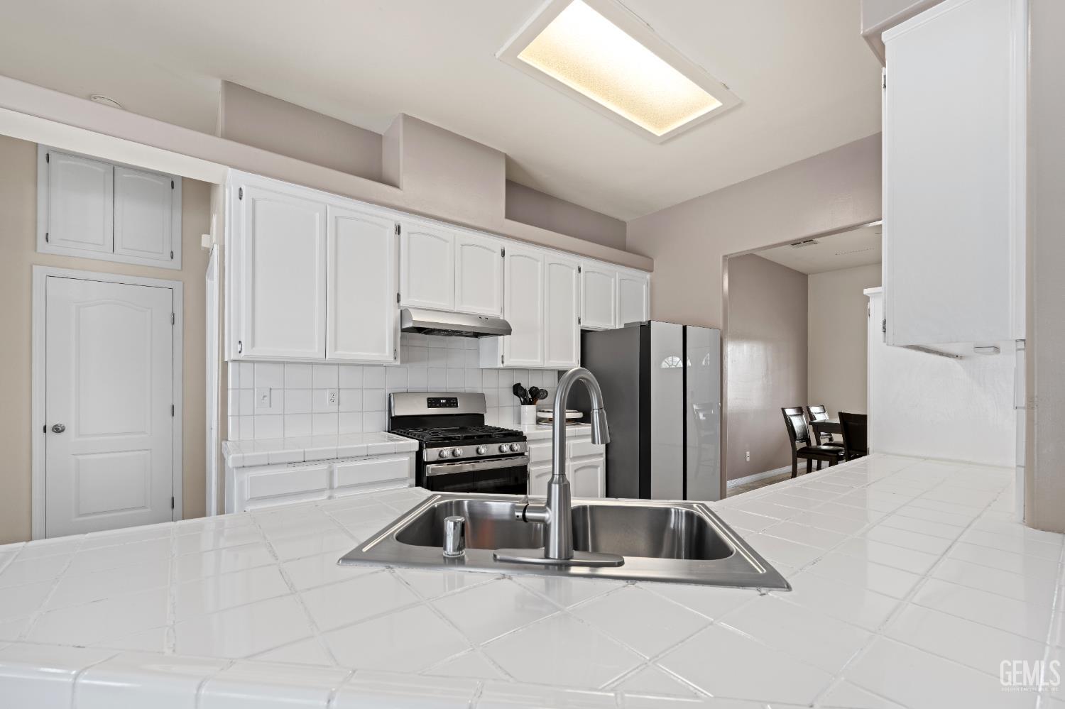 3158 Berkshire Road — photo 10