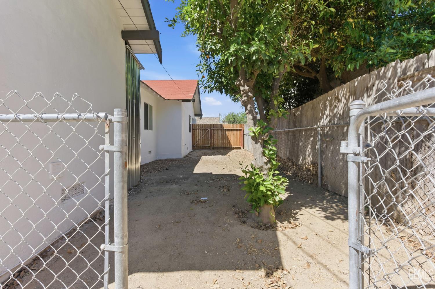 201 Lincoln Street, Bakersfield, CA 93305 — photo 39