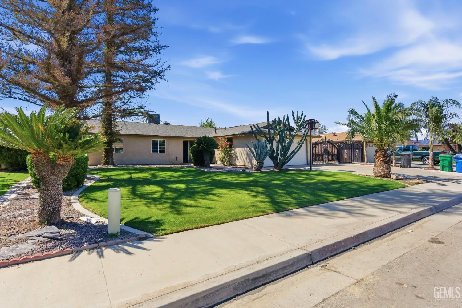 505 Bridle Avenue, Bakersfield, CA 93307 — photo 3