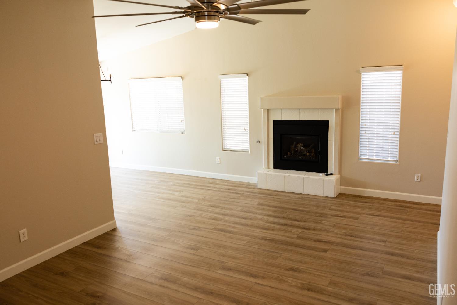 329 W Pilot Avenue — photo 23