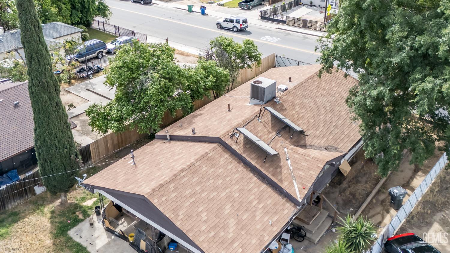 2701 N Inyo Street — photo 12