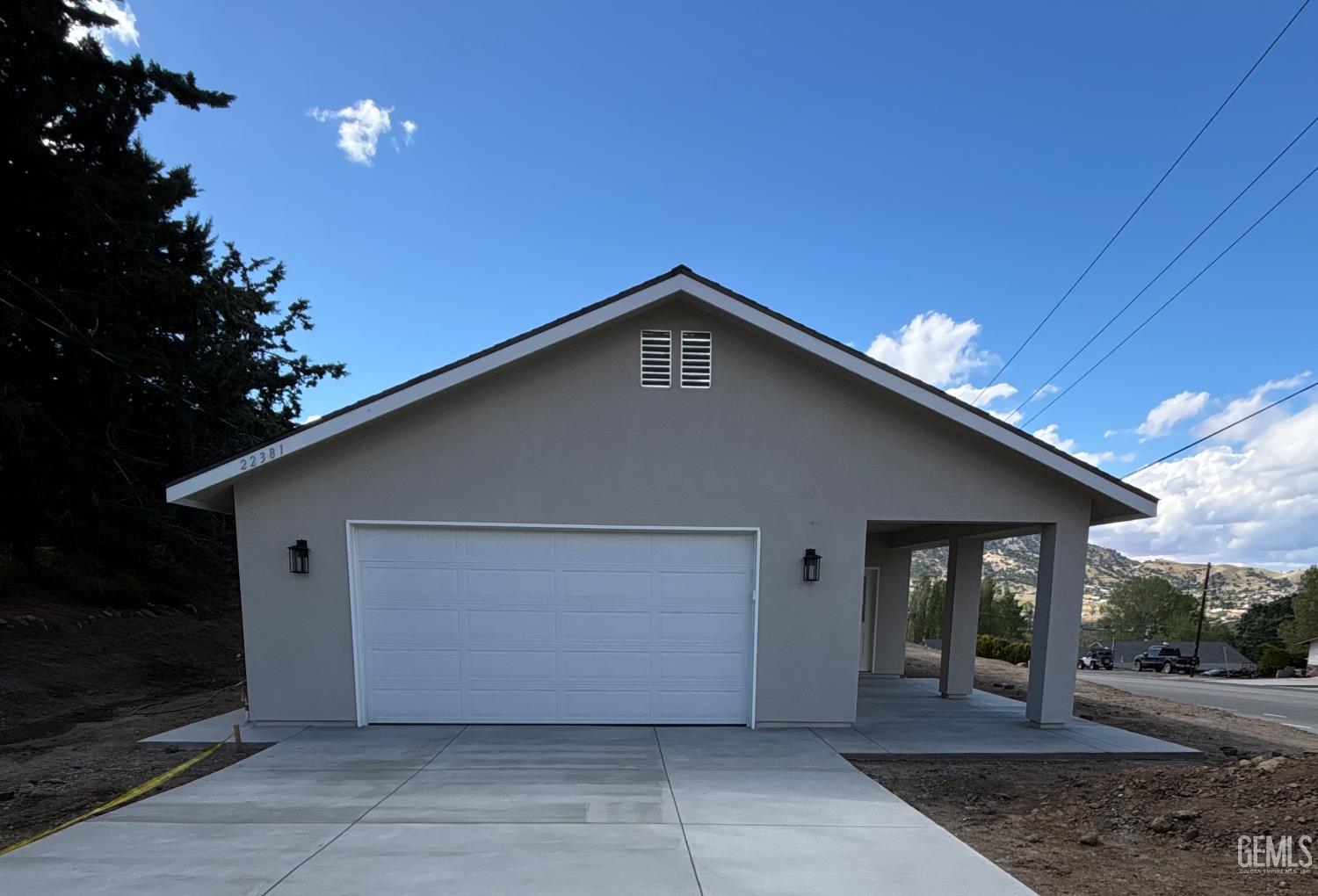 22381 Vaquero Drive — photo 3