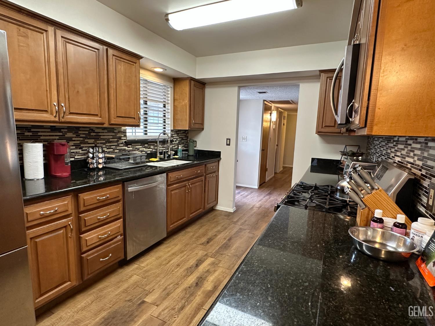2825 Kootenay Court — photo 11