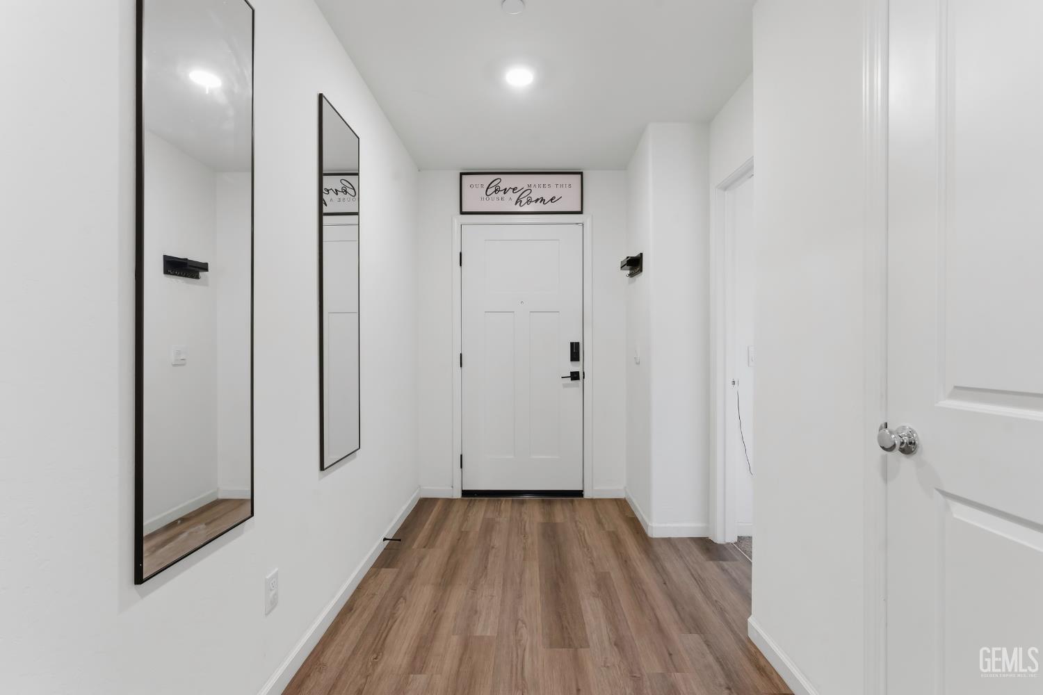 8716 Akero Avenue — photo 6