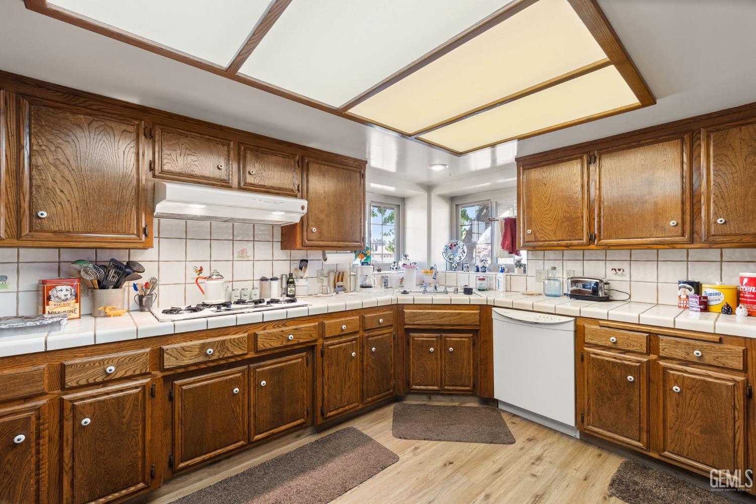 7240 Olive Drive — photo 23